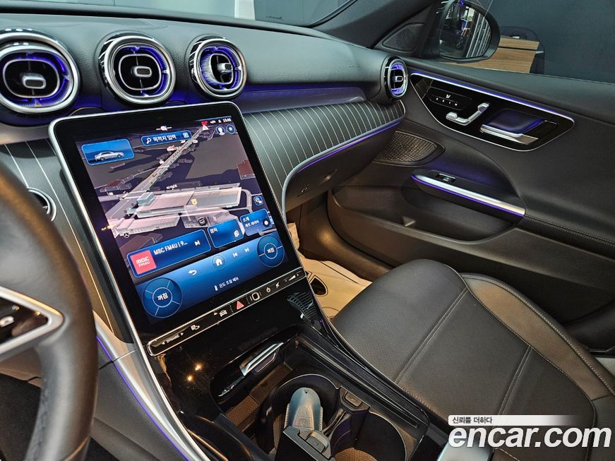 Mercedes-Benz C-Class 2024