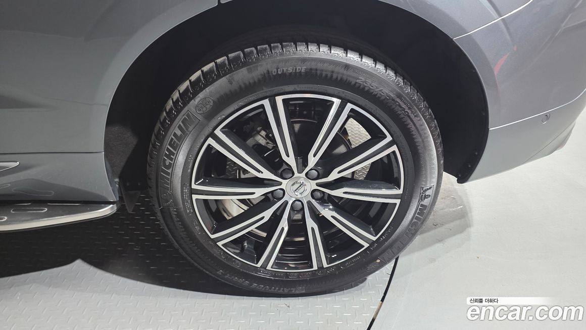 Volvo XC60 2021