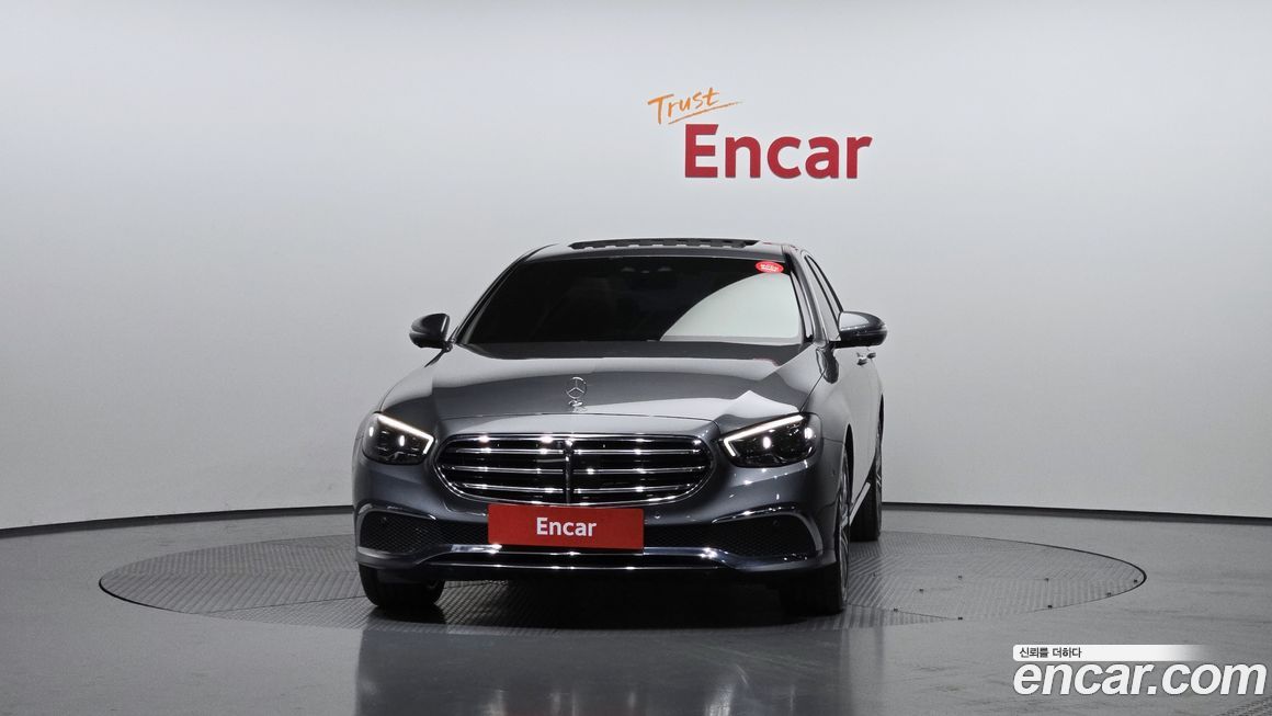 Mercedes-Benz E-Class 2023