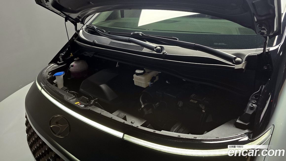 Hyundai Staria 2023