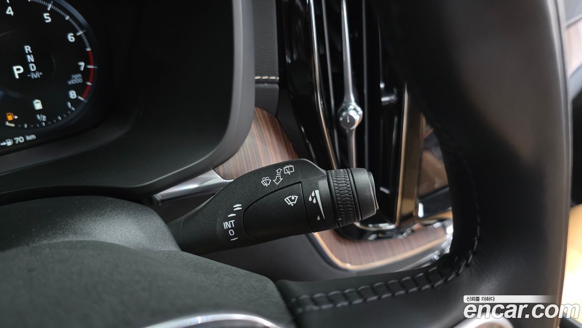 Volvo XC60 2021