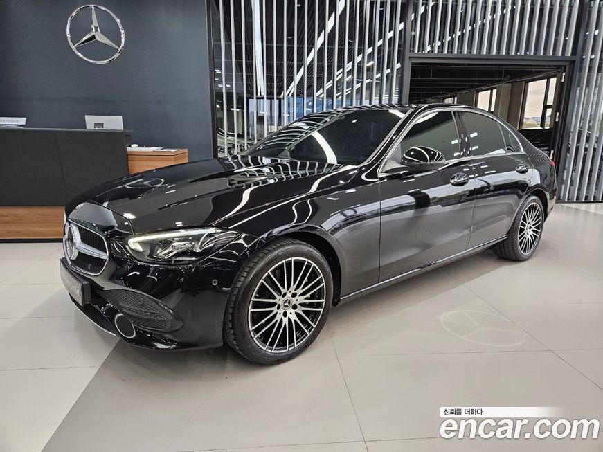 Mercedes-Benz C-Class 2024