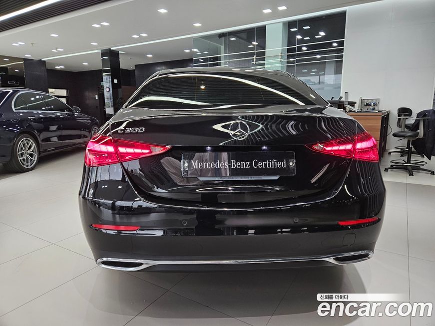 Mercedes-Benz C-Class 2024