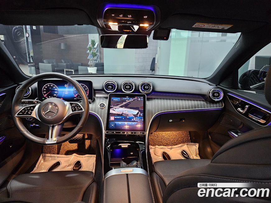 Mercedes-Benz C-Class 2024