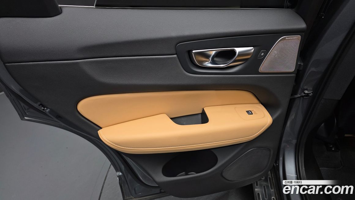 Volvo XC60 2021