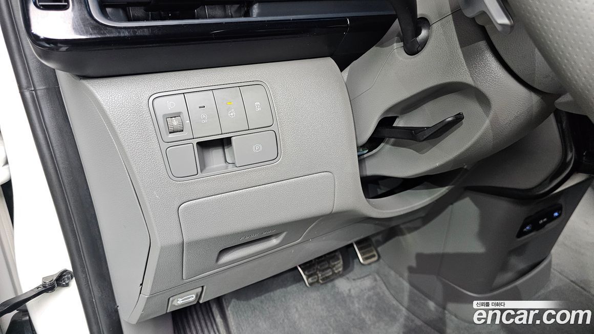 Hyundai Staria 2024