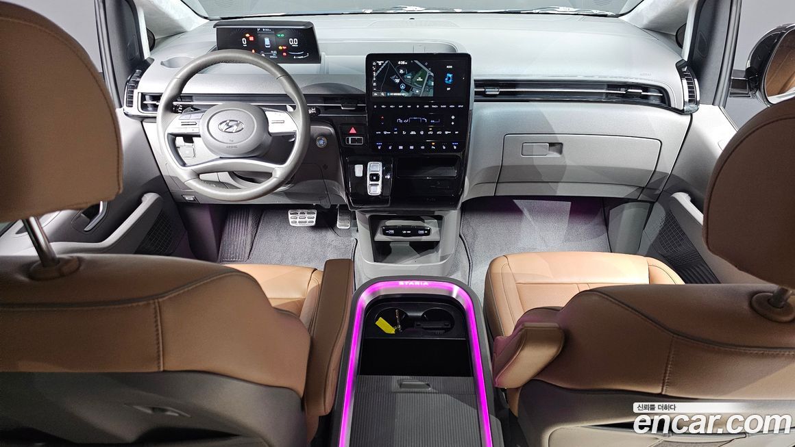 Hyundai Staria 2024