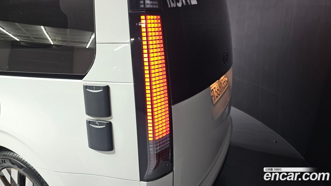 Hyundai Staria 2024