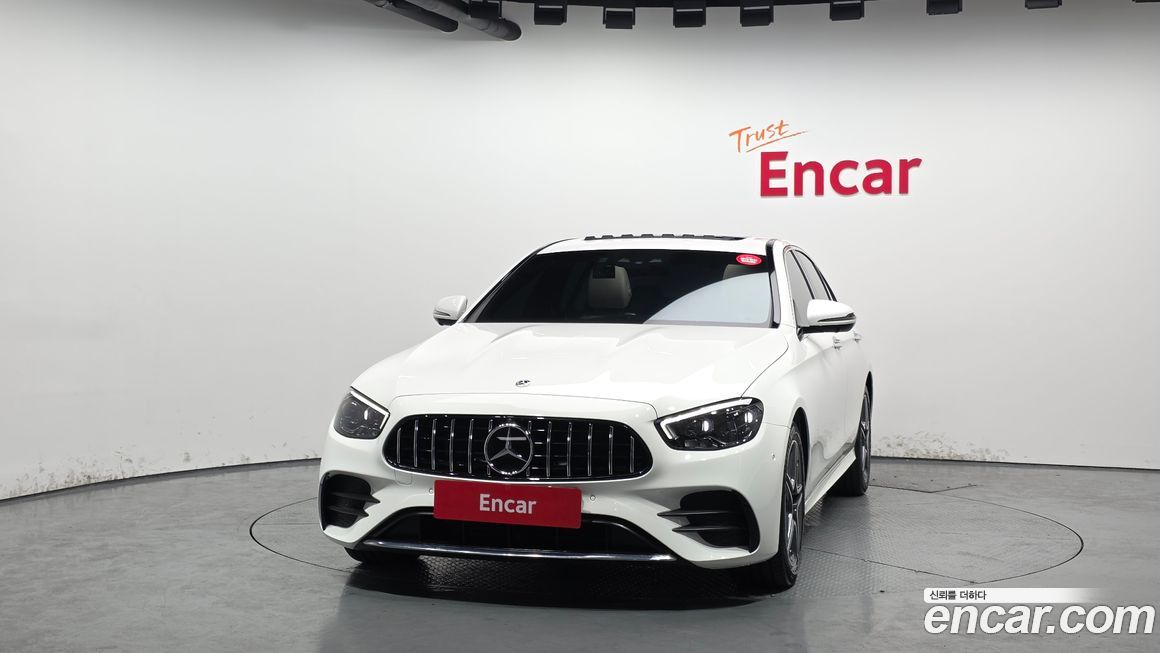 Mercedes-Benz E-Class 2023