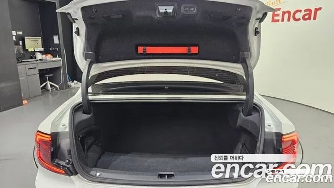Volvo S90 2023