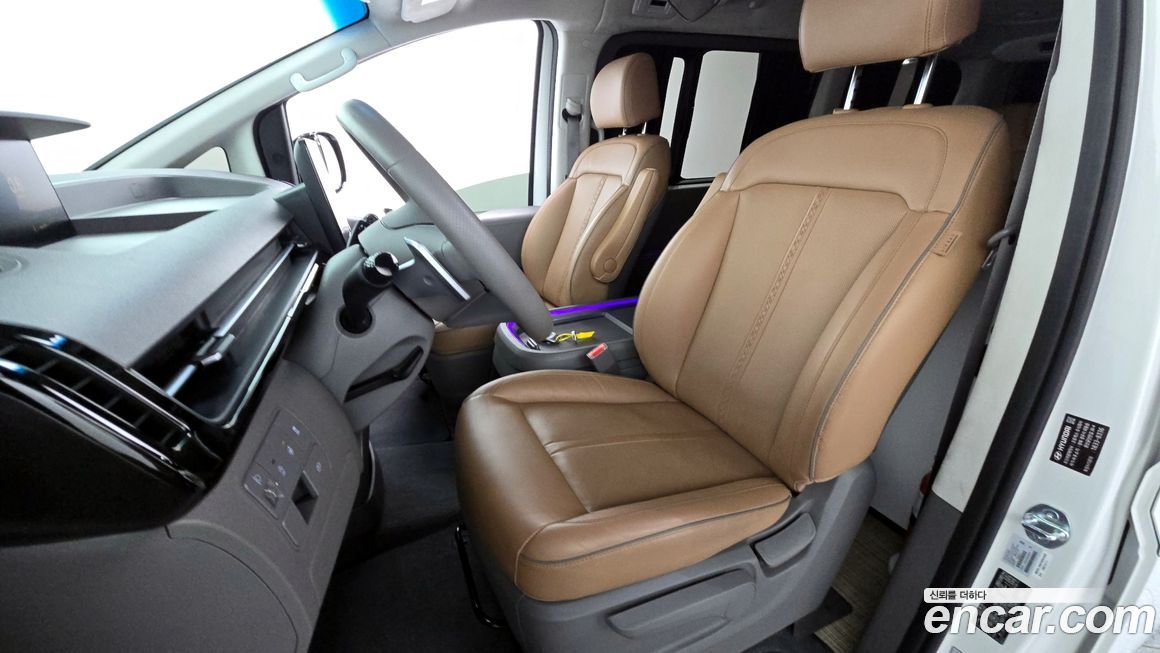 Hyundai Staria 2024
