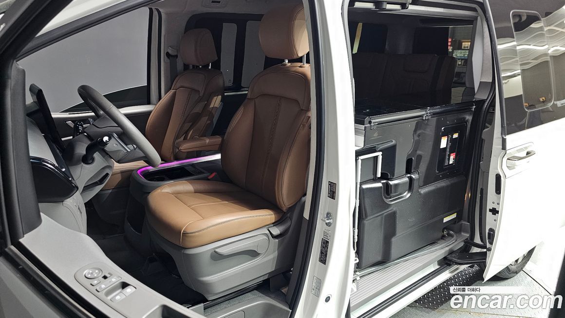 Hyundai Staria 2024