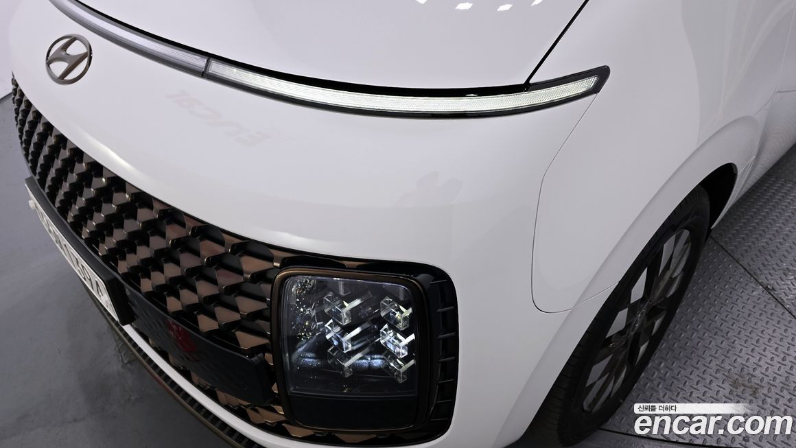 Hyundai Staria 2024