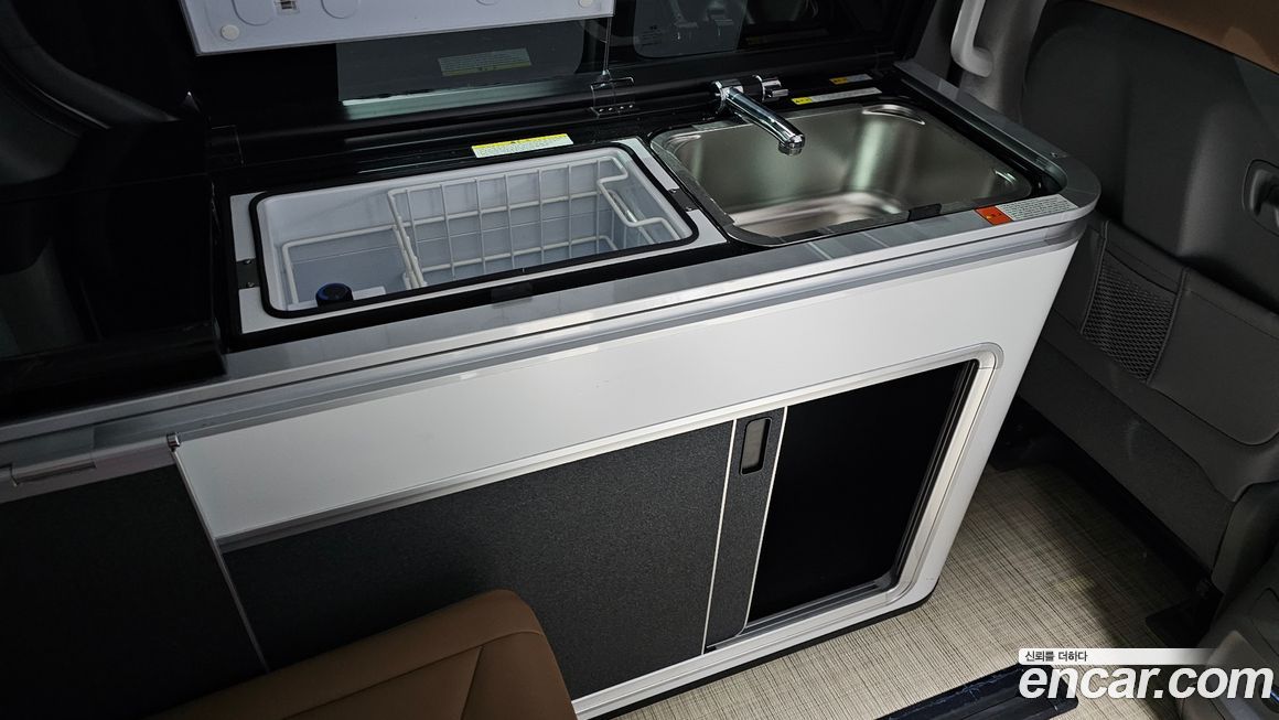 Hyundai Staria 2024