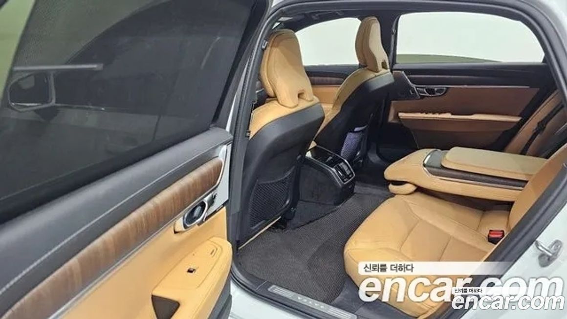 Volvo S90 2023