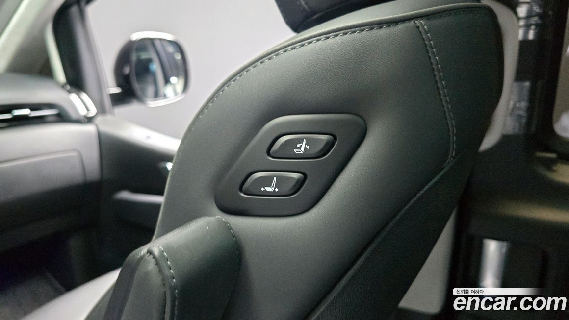 Hyundai Staria 2023