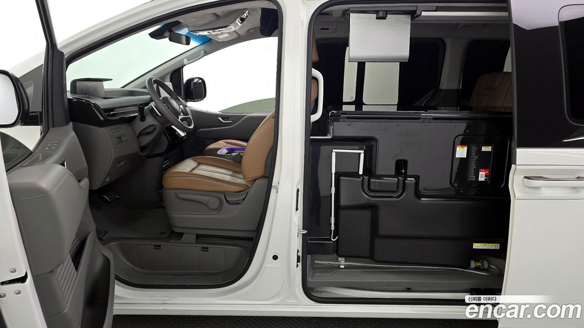 Hyundai Staria 2024