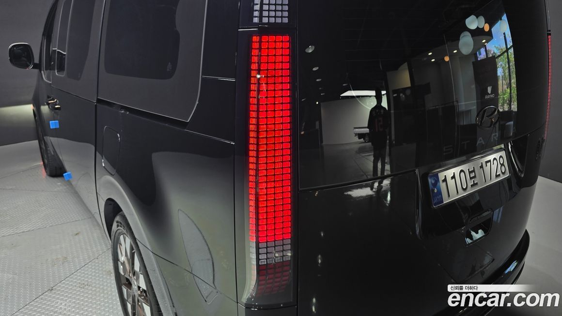 Hyundai Staria 2023