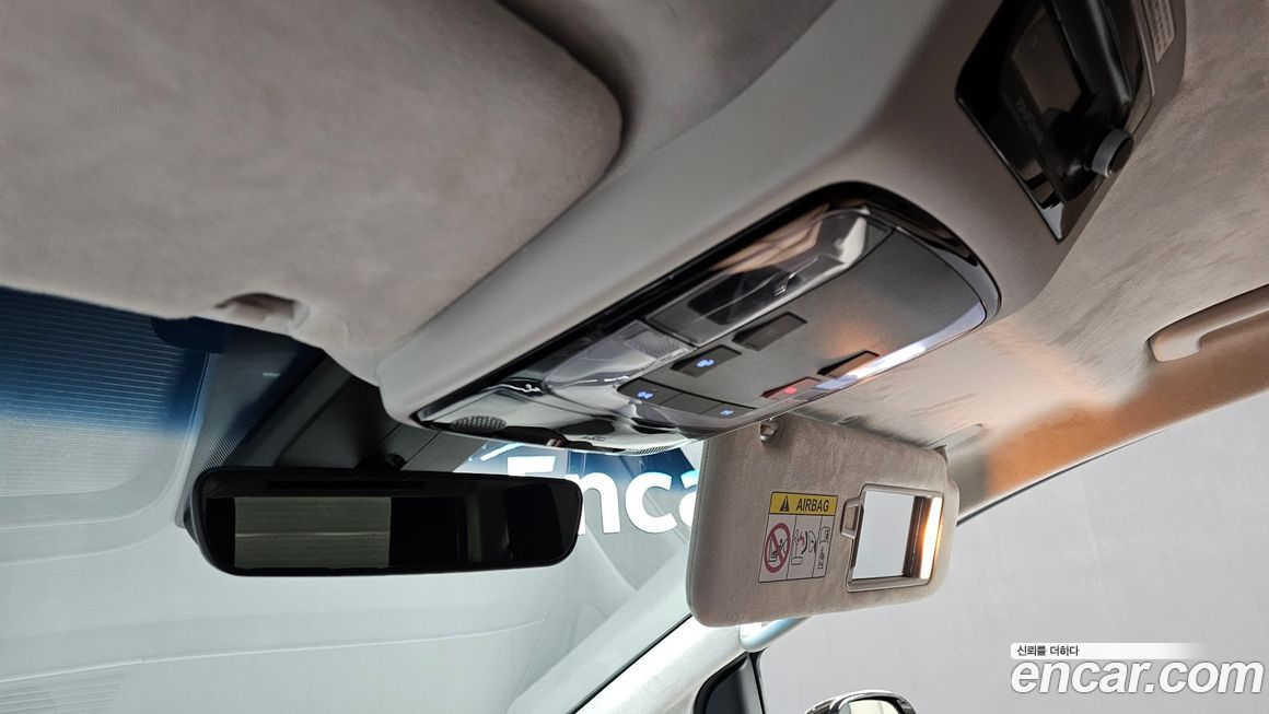 Hyundai Staria 2024