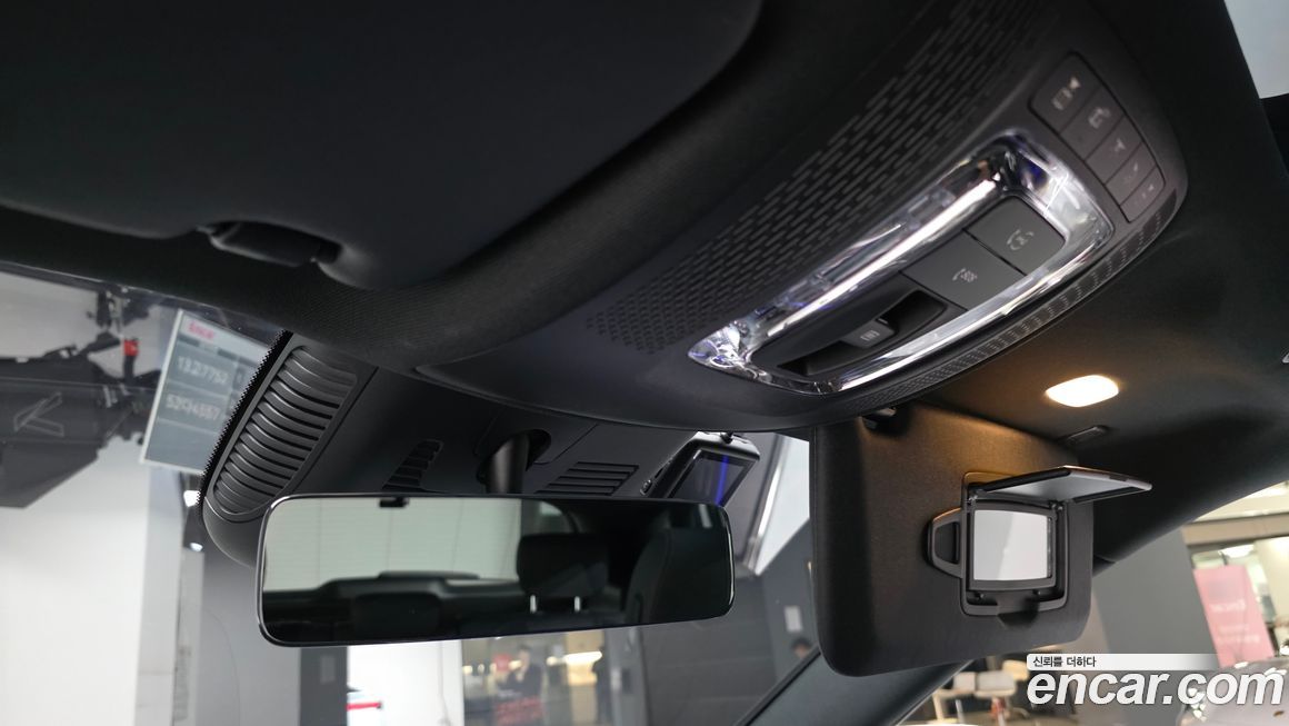 Mercedes-Benz GLA-Class 2025