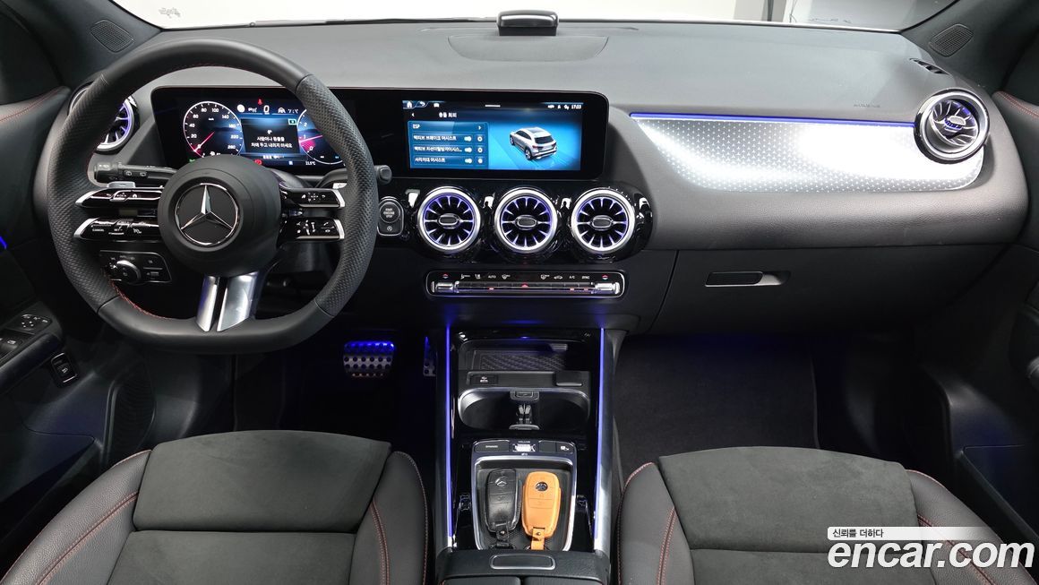 Mercedes-Benz GLA-Class 2025