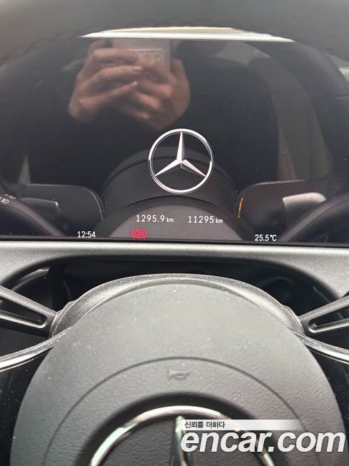 Mercedes-Benz E-Class 2025