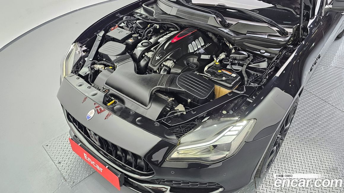 Maserati Quattroporte 2017