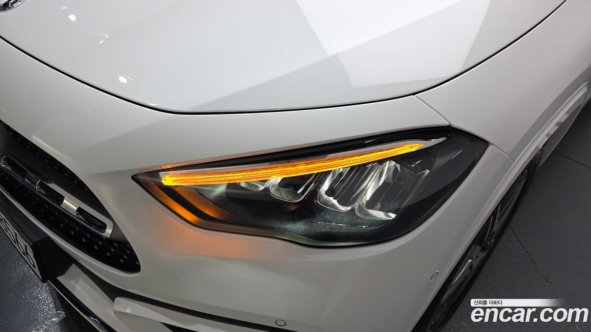 Mercedes-Benz GLA-Class 2025