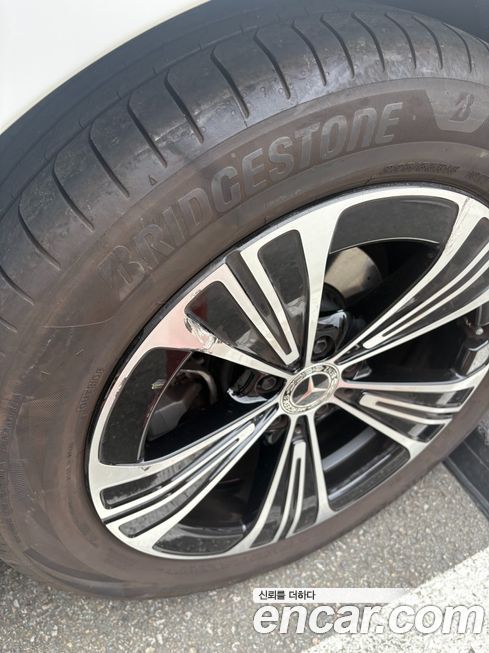 Mercedes-Benz E-Class 2025