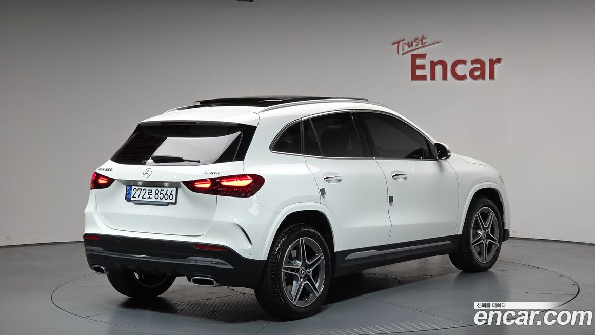 Mercedes-Benz GLA-Class 2025