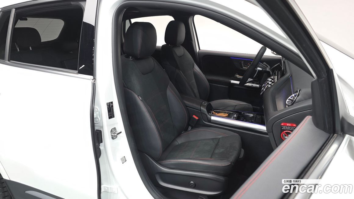 Mercedes-Benz GLA-Class 2025