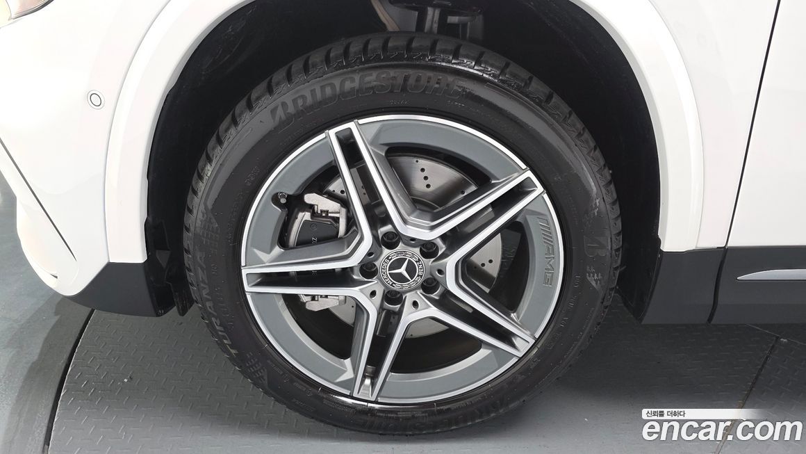 Mercedes-Benz GLA-Class 2025