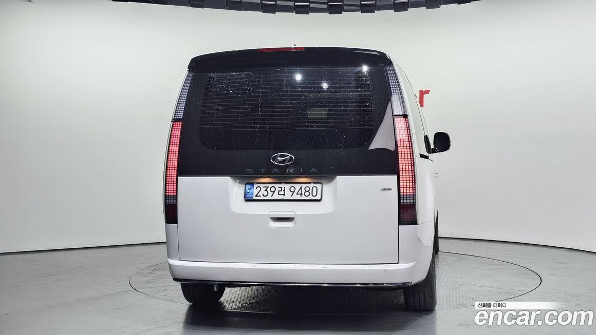Hyundai Staria 2023