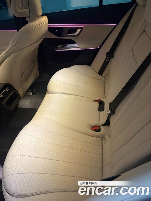 Mercedes-Benz E-Class 2025