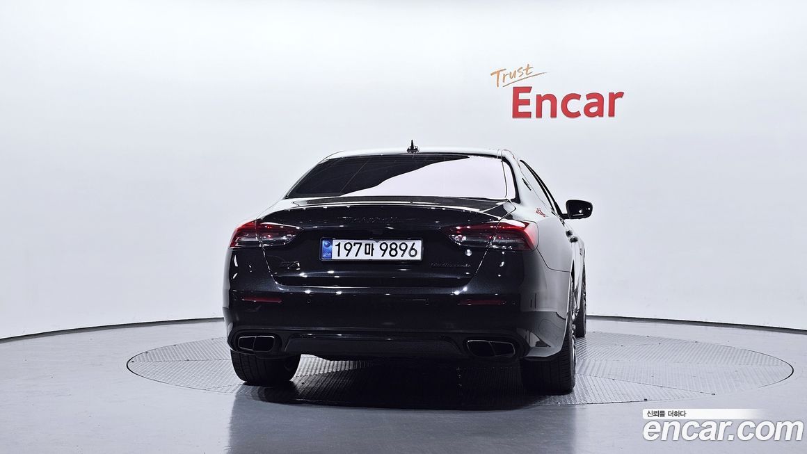 Maserati Quattroporte 2017