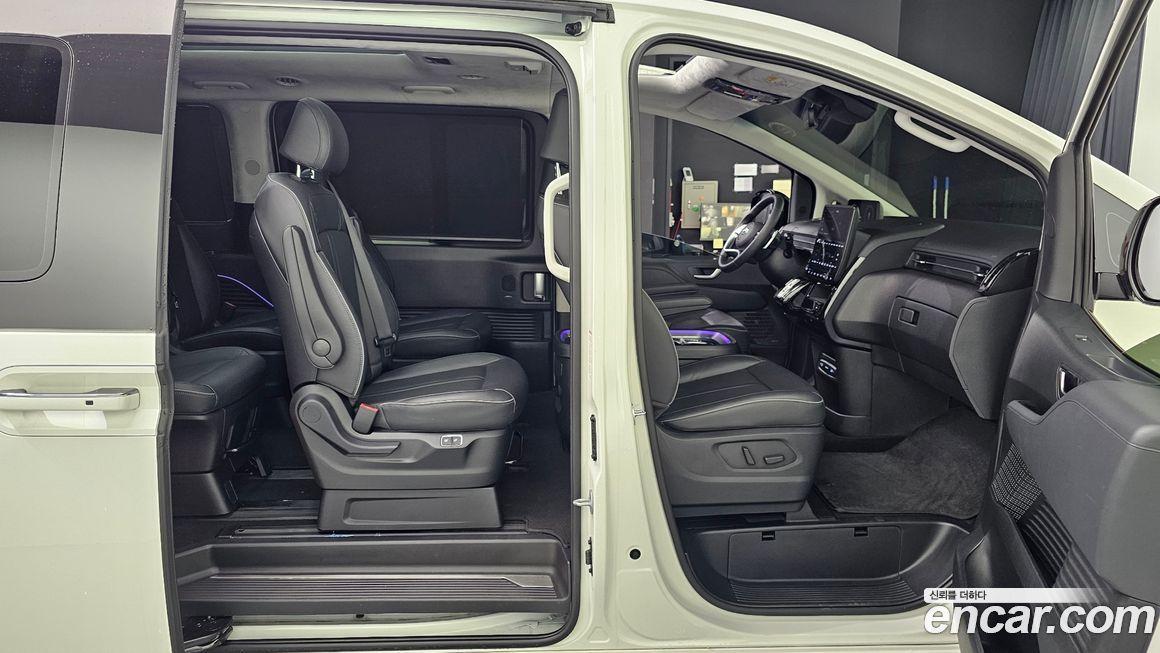 Hyundai Staria 2023