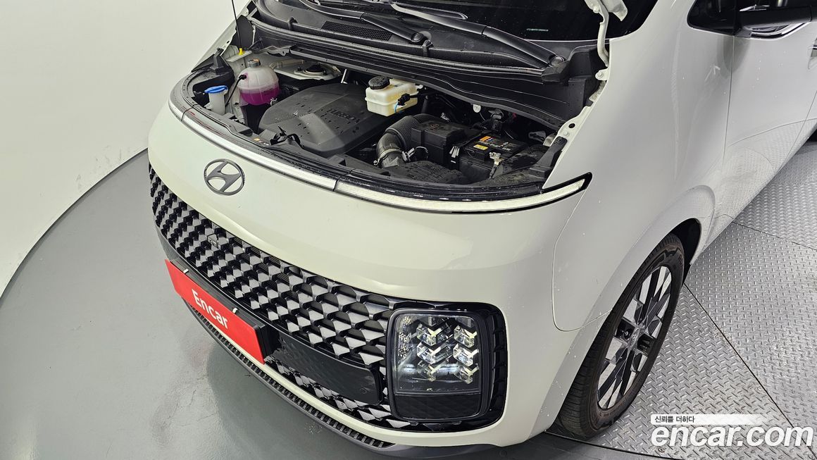 Hyundai Staria 2023
