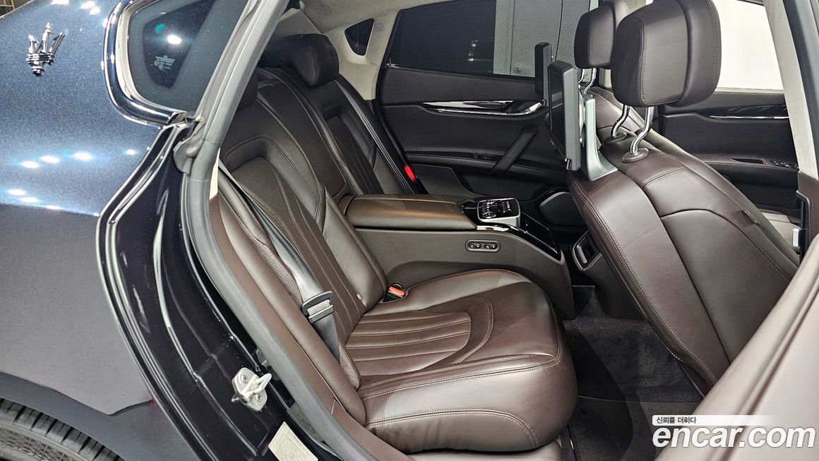 Maserati Quattroporte 2017