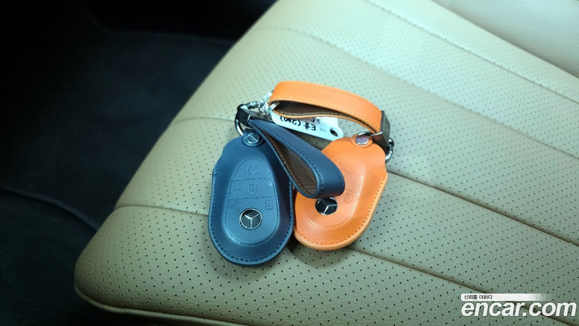 Mercedes-Benz E-Class 2025