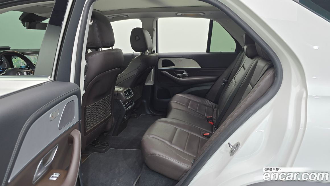 Mercedes-Benz GLE-Class 2021