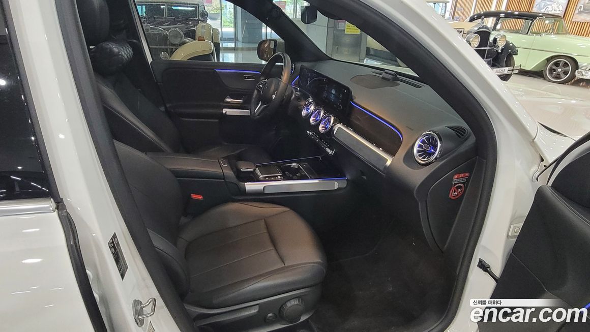 Mercedes-Benz GLB-Class 2022