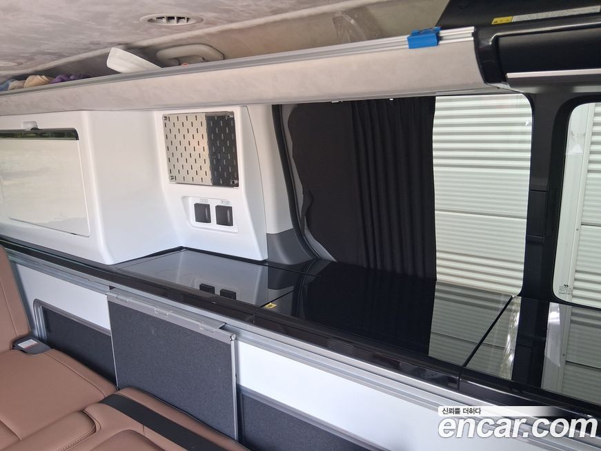 Hyundai Staria 2023