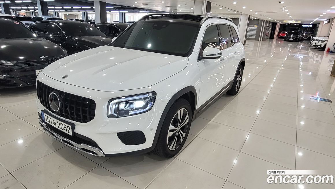 Mercedes-Benz GLB-Class 2022