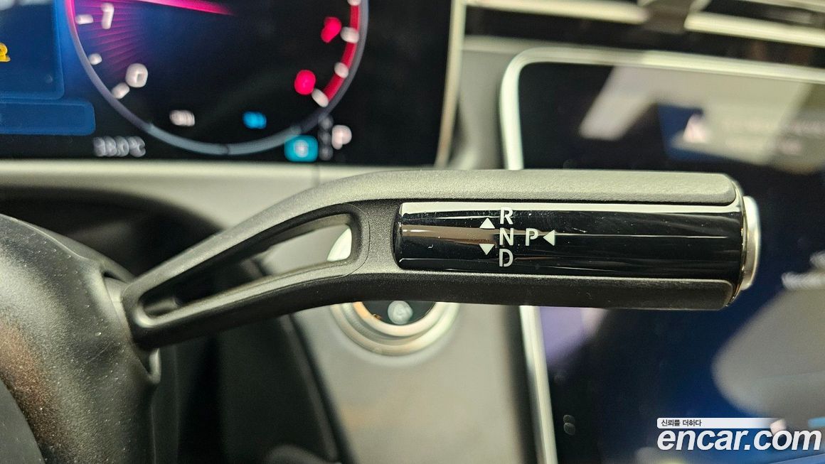 Mercedes-Benz E-Class 2025