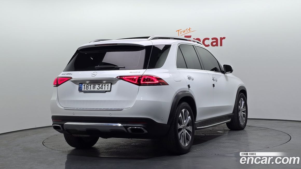 Mercedes-Benz GLE-Class 2021