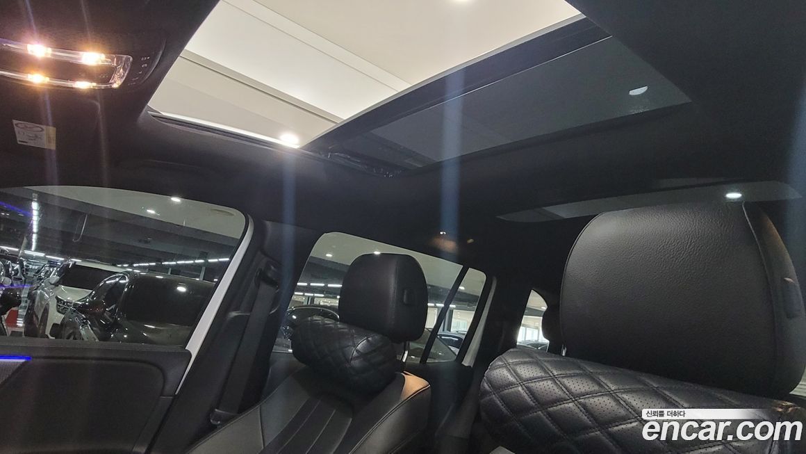 Mercedes-Benz GLB-Class 2022