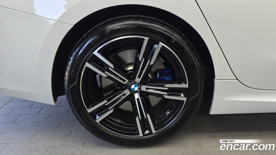 BMW 3-Series 2023