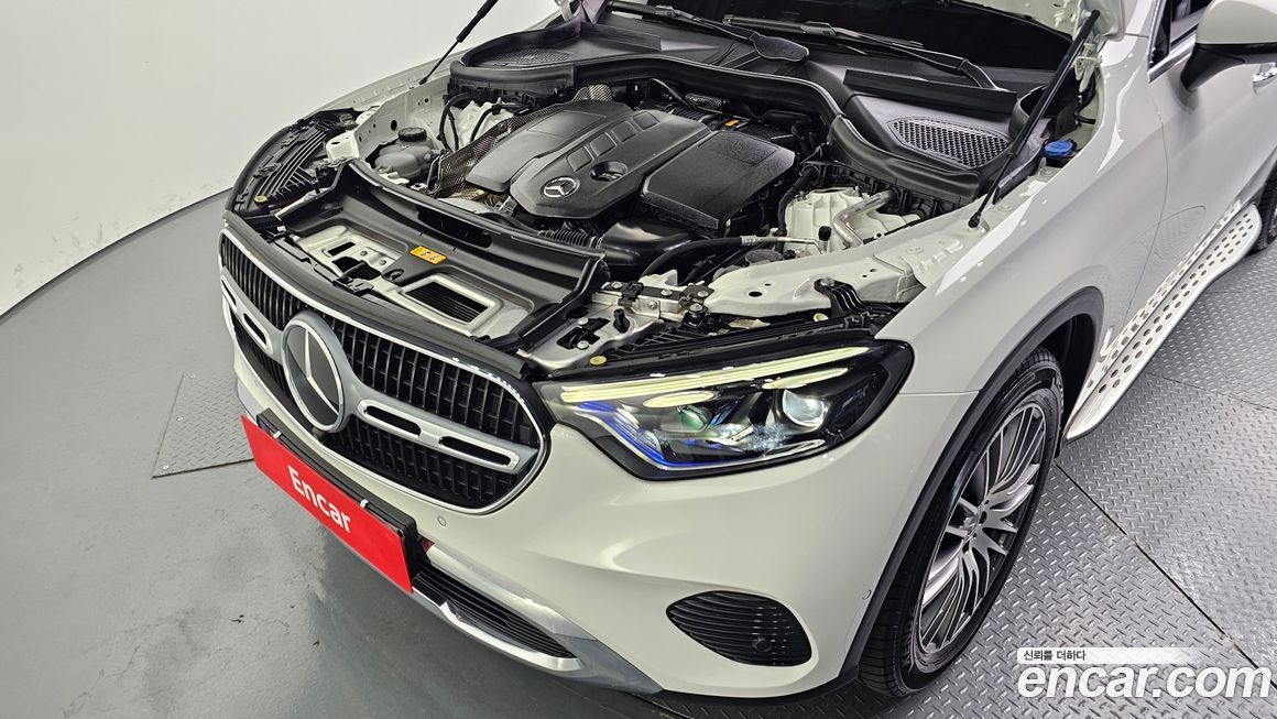 Mercedes-Benz GLC-Class 2024