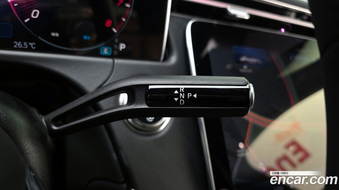 Mercedes-Benz E-Class 2025