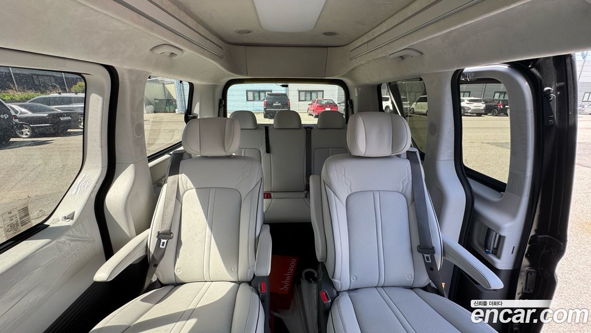 Hyundai Staria 2023